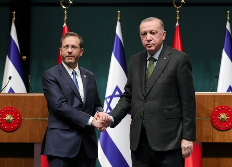 Turquía sueña con un lejano gasoducto con Israel