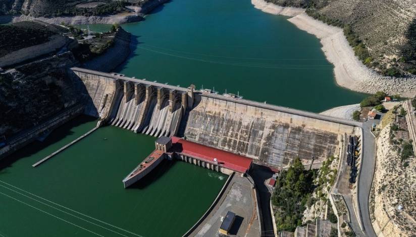 España busca fijar los precios de la energía nuclear e hidroeléctrica