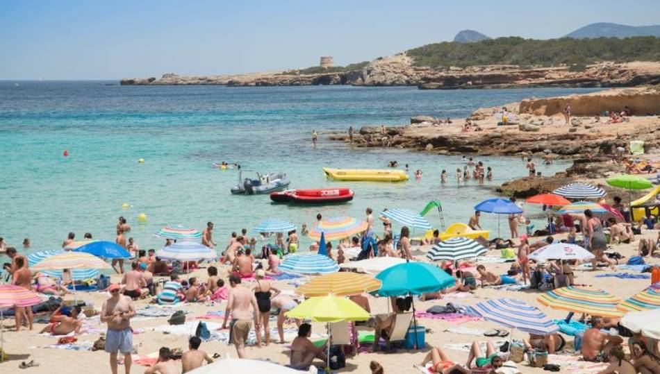 Tres ciudades españolas aplicarán nuevos límites al número de turistas