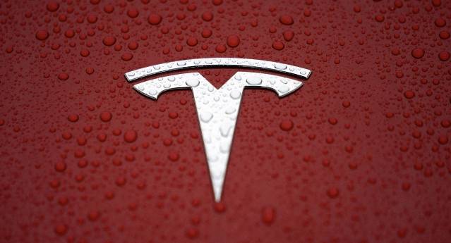 Tesla se instala en Barcelona con un nuevo holding